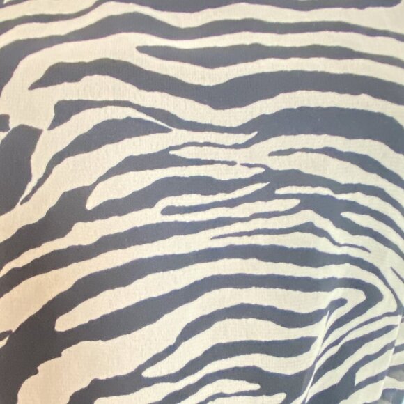 Forever 21 Medium Tiger Stripe Sheer Maxi Dress With Cutout & Button Accents - Picture 10 of 10